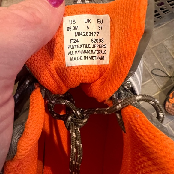 🥾 Merrell Mens / Boys Hiking Boots in Gray and Orange - Size 6 - Picture 5 of 5